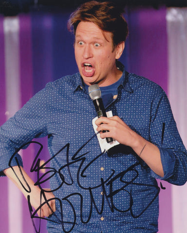 PETE HOLMES SIGNED 8X10 PHOTO