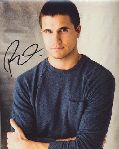 ROBBIE AMELL SIGNED 8X10 PHOTO 10