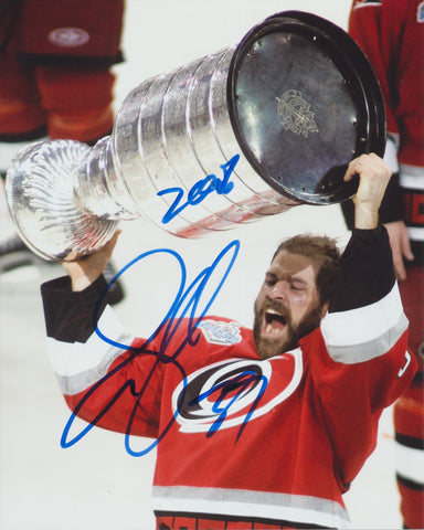 DOUG WEIGHT SIGNED CAROLINA HURRICANES 8X10 PHOTO