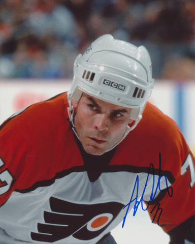 ADAM OATES SIGNED PHILADELPHIA FLYERS 8X10 PHOTO