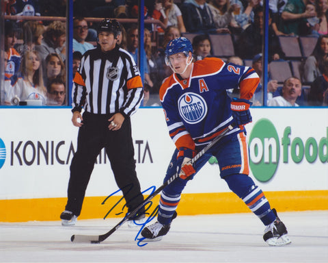 JEFF PETRY SIGNED EDMONTON OILERS 8X10 PHOTO
