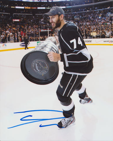 DWIGHT KING SIGNED LOS ANGELES KINGS 8X10 PHOTO