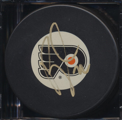 RICK TOCCHET SIGNED PHILADELPHIA FLYERS PUCK