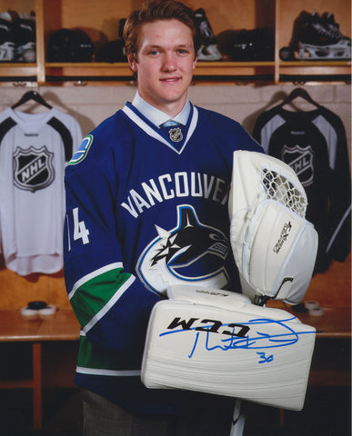 THATCHER DEMKO SIGNED VANCOUVER CANUCKS 8X10 PHOTO