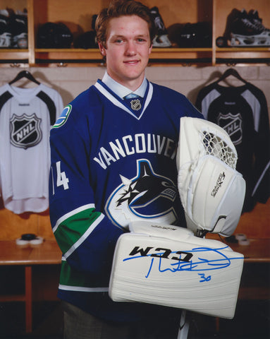 THATCHER DEMKO SIGNED VANCOUVER CANUCKS 8X10 PHOTO