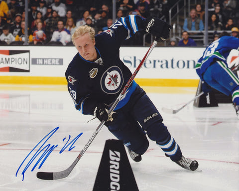 PATRIK LAINE SIGNED WINNIPEG JETS 8X10 PHOTO
