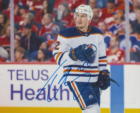 TYSON BARRIE SIGNED EDMONTON OILERS 8X10 PHOTO