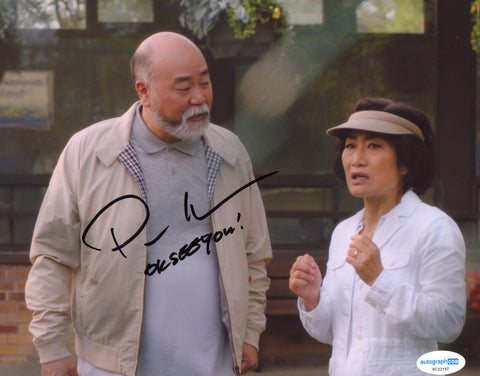 PAUL SUN-HYUNG LEE SIGNED KIM'S CONVENIENCE 8X10 PHOTO 2 ACOA