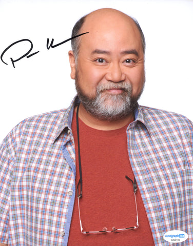 PAUL SUN-HYUNG LEE SIGNED KIM'S CONVENIENCE 8X10 PHOTO 4 ACOA