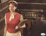 ELISABETH MOSS SIGNED MAD MEN 8X10 PHOTO 2 ACOA