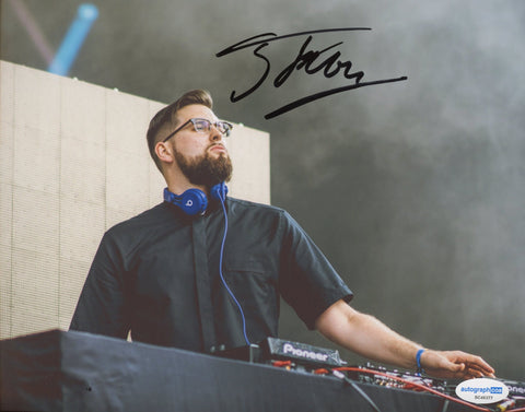 TCHAMI SIGNED 8X10 PHOTO 4 ACOA