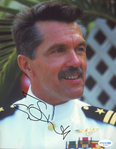 TOM SKERRITT SIGNED TOP GUN 8X10 PHOTO ACOA