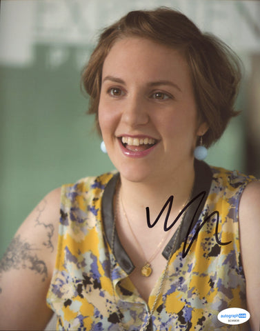 LENA DUNHAM SIGNED GIRLS 8X10 PHOTO ACOA