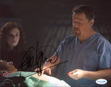 EDDIE IZZARD SIGNED DEXTER 8X10 PHOTO ACOA
