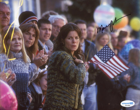 MARCIA GAY HARDEN SIGNED MYSTIC RIVER 8X10 PHOTO ACOA