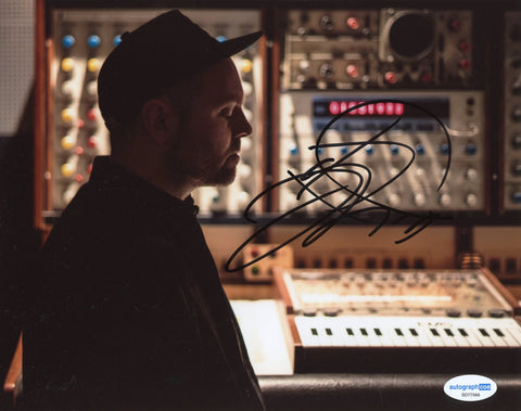 DJ SHADOW SIGNED 8X10 PHOTO 5 ACOA