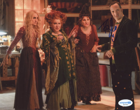 TONY HALE SIGNED HOCUS POCUS 2 8X10 PHOTO ACOA