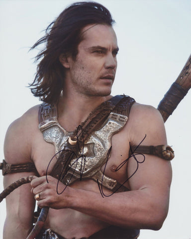 TAYLOR KITSCH SIGNED JOHN CARTER 8X10 PHOTO