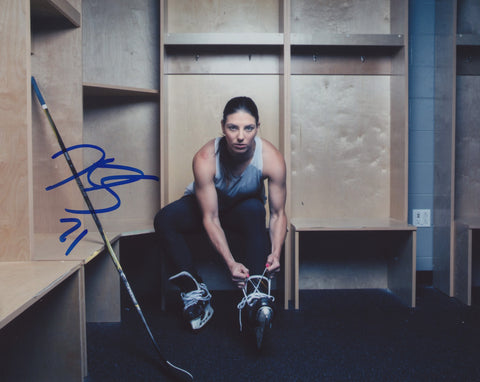 HILARY KNIGHT SIGNED TEAM USA 8X10 PHOTO 4