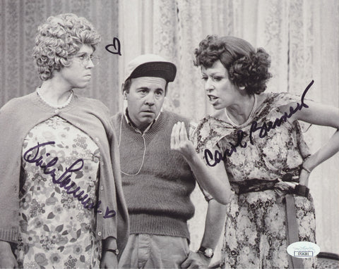 VICKI LAWRENCE & CAROL BURNETT SIGNED 8X10 PHOTO 2 JSA