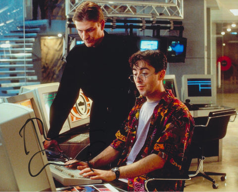 ALAN CUMMING SIGNED GOLDENEYE 007 JAMES BOND 8X10 PHOTO 2