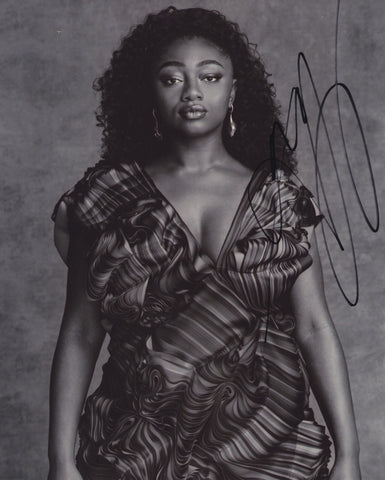 SAMARA JOY SIGNED 8X10 PHOTO 2