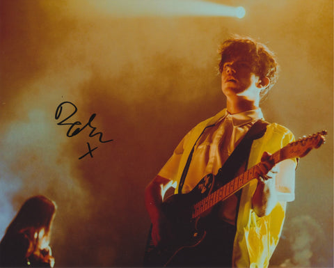 DECLAN MCKENNA SIGNED 8X10 PHOTO