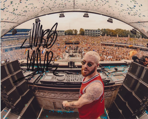 JAMES HYPE SIGNED 8X10 PHOTO 2