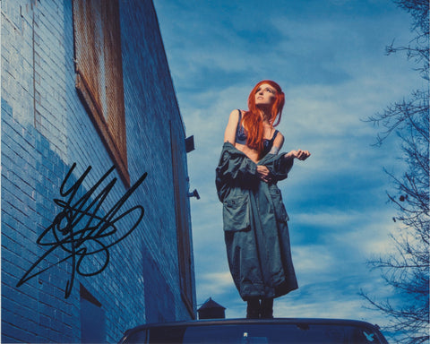 LIGHTS VALERIE POXLEITNER SIGNED 8X10 PHOTO 18