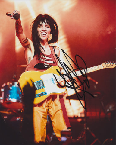 LIGHTS VALERIE POXLEITNER SIGNED 8X10 PHOTO 21