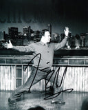 JIM BELUSHI SIGNED CHICAGO BOARD OF COMEDY 8X10 PHOTO
