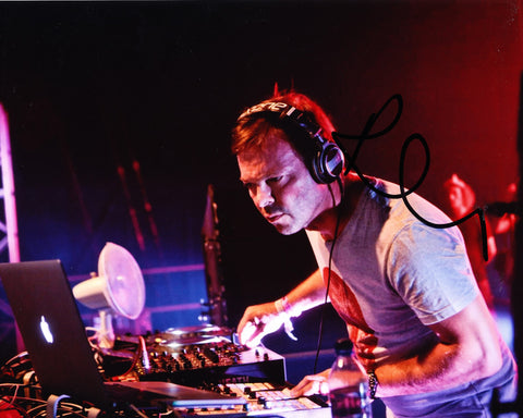 PETE TONG SIGNED 8X10 PHOTO 15