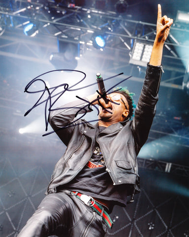 DANNY BROWN SIGNED 8X10 PHOTO