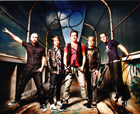 SIMPLE PLAN SIGNED 8X10 PHOTO 3