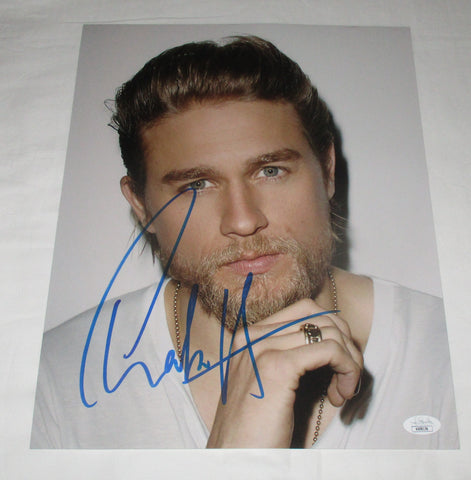 CHARLIE HUNNAM SIGNED 11X14 PHOTO JSA