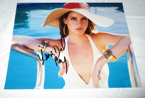 LANA DEL REY SIGNED 11X14 PHOTO 2