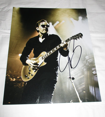 JOE BONAMASSA SIGNED 11X14 PHOTO