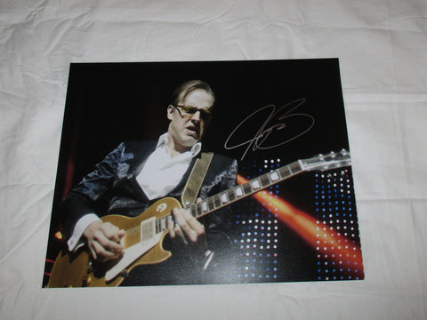 JOE BONAMASSA SIGNED 11X14 PHOTO 4