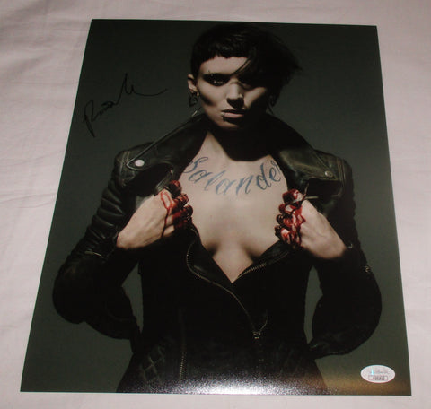 ROONEY MARA SIGNED THE GIRL WITH THE DRAGON TATTOO 11X14 PHOTO JSA
