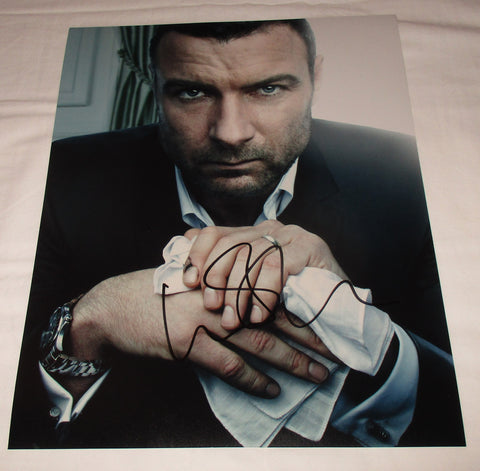 LIEV SCHREIBER SIGNED RAY DONOVAN 11X14 PHOTO