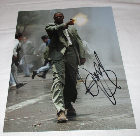 DENZEL WASHINGTON SIGNED MAN ON FIRE 11X14 PHOTO