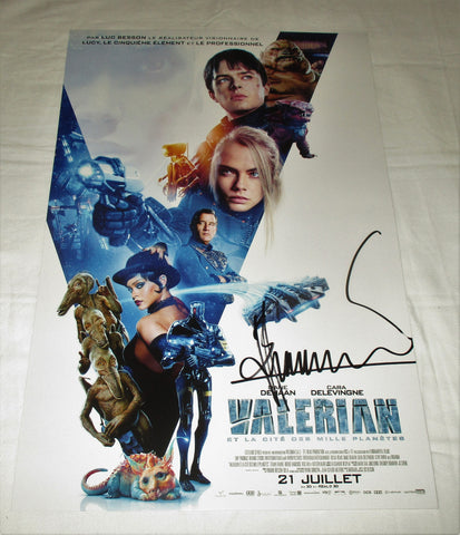 LUC BESSON SIGNED VALERIAN ET LA CITE DES MILLE PLANETES 11X17 FRENCH MOVIE POSTER