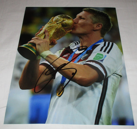 BASTIAN SCHWEINSTEIGER SIGNED GERMANY WORLD CUP 2014 11X14 PHOTO 2