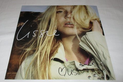 LISSIE SIGNED CATCHING A TIGER 12X12 PHOTO