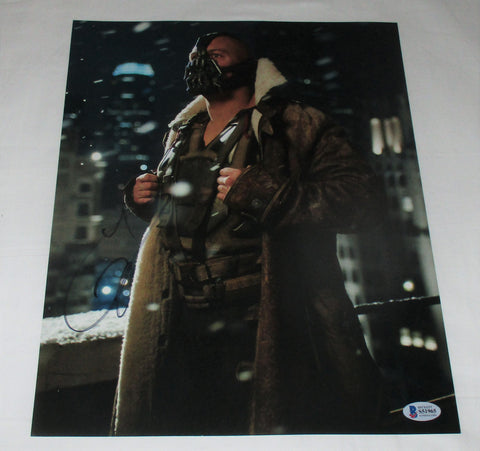 TOM HARDY SIGNED THE DARK KNIGHT RISES 11X14 PHOTO BAS BECKETT