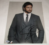 GERARD BUTLER SIGNED 11X14 PHOTO BAS BECKETT