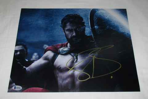 GERARD BUTLER SIGNED 300 11X14 PHOTO BAS BECKETT