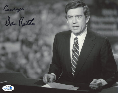 DAN RATHER SIGNED CBS EVENING NEWS 8X10 PHOTO ACOA