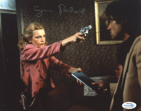 GENA ROWLANDS SIGNED GLORIA 8X10 PHOTO ACOA