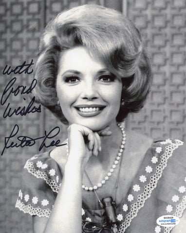 RUTA LEE SIGNED 8X10 PHOTO ACOA